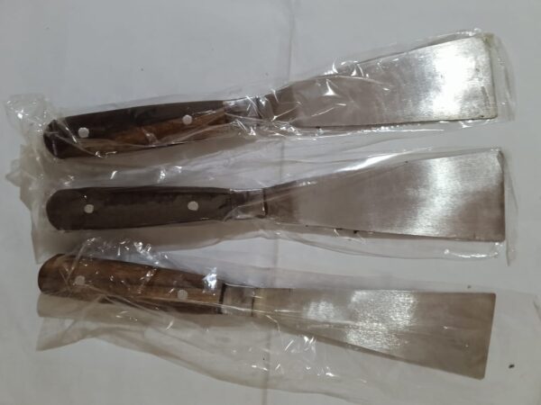 Offset 2 inch wooden handle knife